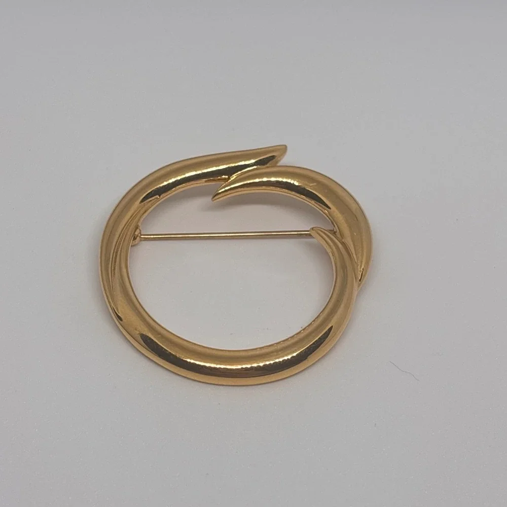 Vintage Brooch Gold Tone Abstract Circle Modern‎ Minimalist Statement Jewelry